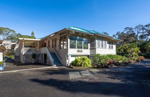 Volcano Apartment | Aloha Junction Guesthouse Suites, stay and explore Kilauea Volcano Hawaii