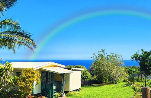 Papaaloa Cabin | Aloha Magic Cottage Farm Stay, Rustic Farm Cottage W/180° Sunrise & Ocean Views