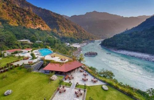 Tapovan Apartment | Aloha on the Ganges Ganga View with Infinity Pool 2BHK 408 by Almost Heaven