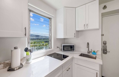 Waikiki Apartment | Aloha Surf Waikiki - Free parking