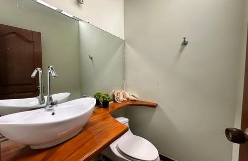 Bahia Solano House | Aloja-T en Casa de Playa Bahia Solano