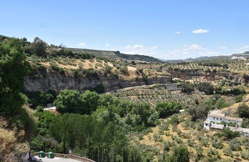 Setenil de las Bodegas House | Alojamiento Rural El Aroma del Dulce en Setenil de las Bodegas Casa Centrica