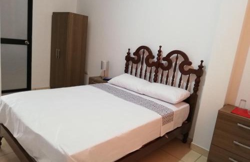 Morales Bed & Breakfast | ALOJAMIENTO FAMILIAR ORQUIDE@S