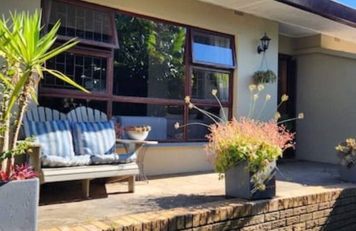 La Rochelle Villa | Aloma Holiday Home