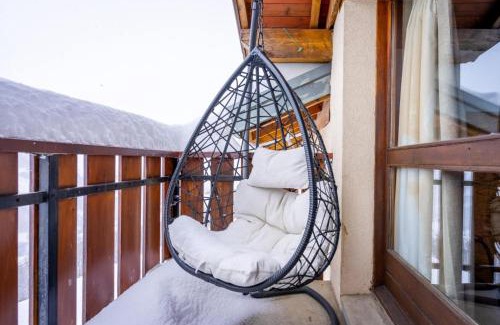 Les Menuires Hotel | Alpeen Hotel