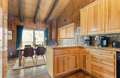 Lake Arrowhead House | Alpen Adventures | Stunning Lake View