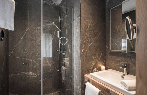 Burgstall Apartment | Alpen Resort Schrofenblick - Wo Aktives Leben und Entspannung Treffen