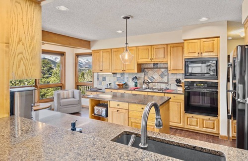 Windcliff Estates House | Alpenglow Vacation Home at Windcliff by RedAwning
