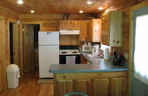 Helen Cabin | Alpenhaus Cabins Real Log Home in Helen Ga Mountains with hot tub and balconies