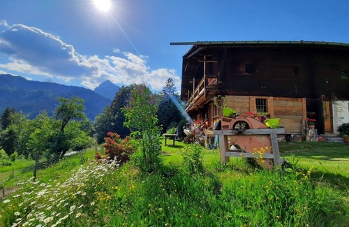 Saint-Nicolas-la-Chapelle Ski Chalet | Alpine Cottage 1200 m
