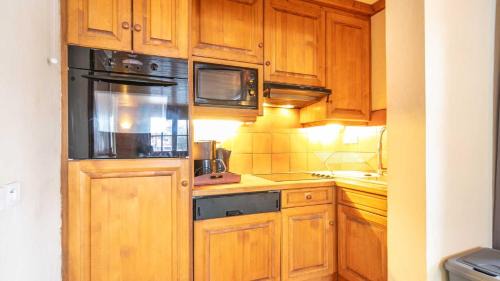 Mont-de-Lans Apartment | Alpina Lodge 23 - Appt pied des pistes 6 pers