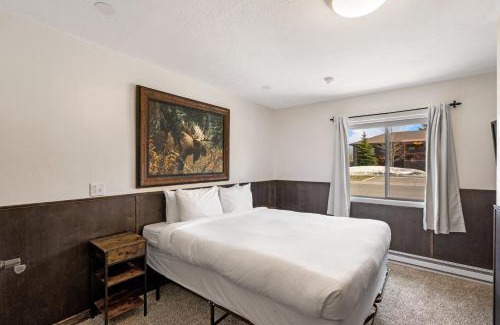 West Yellowstone House | Alpine #2