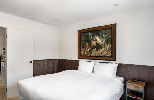 West Yellowstone House | Alpine #2