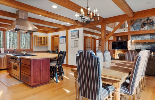 Ludlow House | Alpine 6-BR Estate On Okemo Mountain