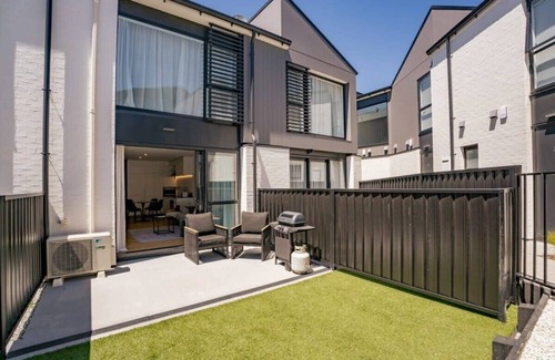 Albert Town Apartment | Alpine Adventurer's Abode