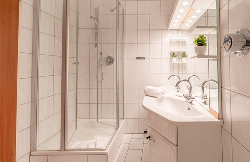 Sonthofen Apartment | Alpine bluebell
