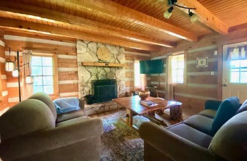 Logan House | Alpine - by The Chalets