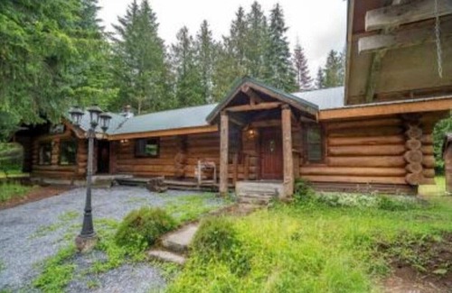 Ashford Cabin | Alpine Cabin, Ashford