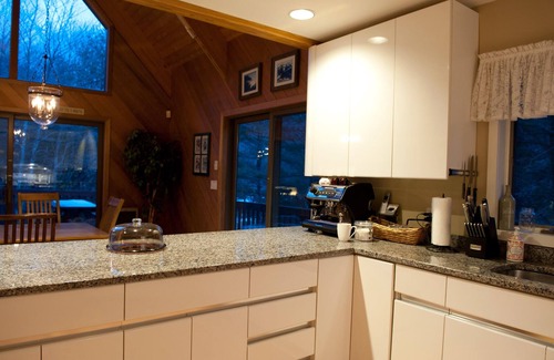Jewett Center Ski Chalet | Alpine Charm between Hunter and Windham