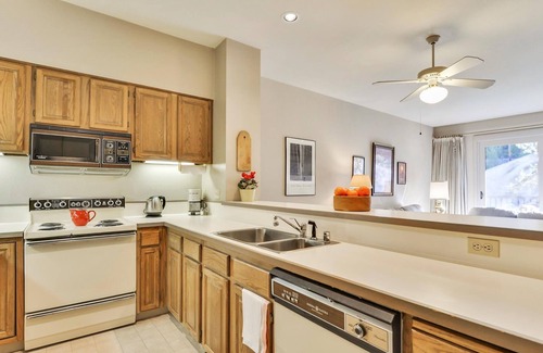 Olympic Valley Condo | Alpine Condo on the River