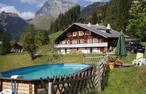 La Chapelle-d'Abondance Ski Chalet | Alpine summer chalet in France with pool