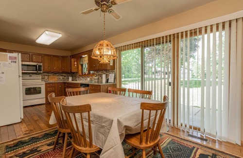 Rome House | Alpine Greens – Spacious Retreat on Lake Arrowhead Golf Course, Just 4 Miles from Sand Valley!
