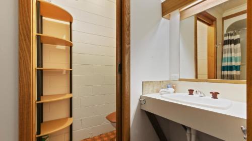Hotham Heights Apartment | Alpine Haven 7