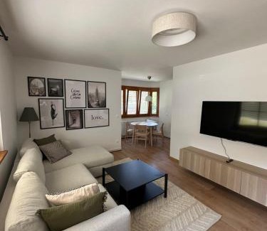 Hermagor-Pressegger See Apartment | Alpine Oasis