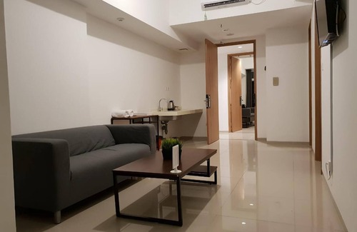 Cikokol Apartment | Alpine Room at TreePark City Apartement