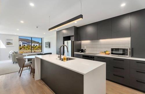 Wanaka Apartment | Alpine Serenity Summa