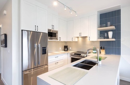 Nordic Estates House | Alpine townhouse w/ski access & deck