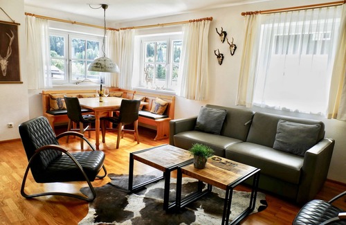 Kaprun Apartment | Alpinresort Kaprun Top 2: Skiing from October to the end of May.