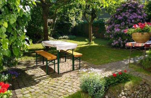 Eppendorf Apartment | Alster City Garden Villa