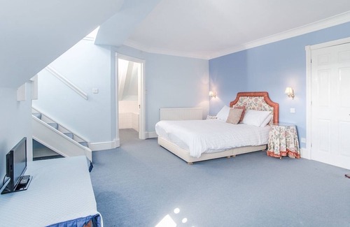 Newton Ferrers Cottage | ALSTON HALL, pet friendly, with pool in Battisborough Cross
