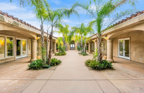 Vista House | Alta Vista Villa | Luxury house in Vista with sweeping unobstructed views