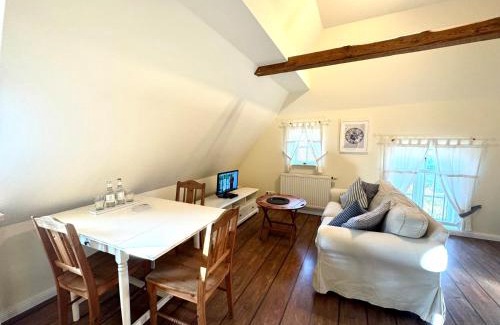 Oldsum Apartment | Altes Standesamt Studiowohnung