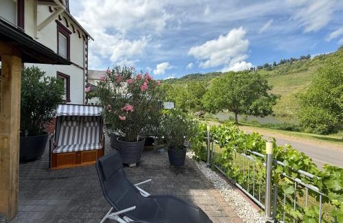 Wolf Apartment | Altes Winzerhaus am Moselufer - Sonnenlay