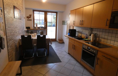 Treis-Karden House | Altes Winzerhaus Müntnich - 5 Bettwohnung
