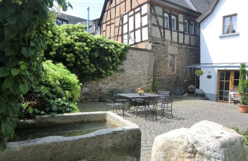 Treis-Karden House | Altes Winzerhaus Müntnich - 5 Bettwohnung