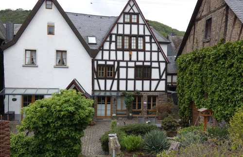Treis-Karden House | Altes Winzerhaus Müntnich - 5 Bettwohnung