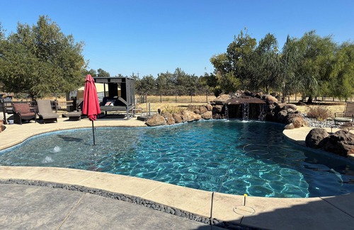 Woodland House | Althea House 5-bedroom house on 5 acres