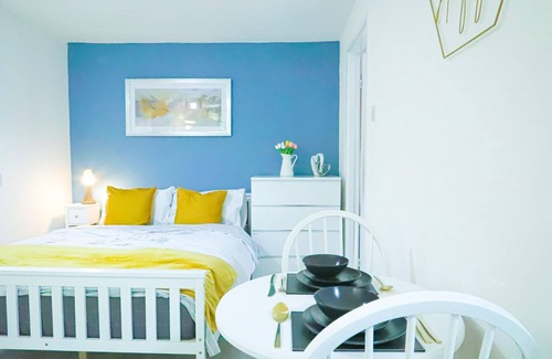 Edgbaston Apartment | ALTIDO Cosy studio near Birmingham Centre
