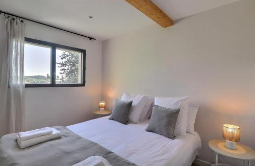 Ventabren House | Altinea - Family Home with Infinity Pool