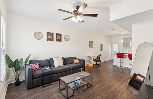 Clarksville Apartment | Alto C4 I Luxurious & Spacious I Pool