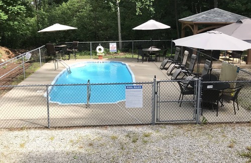 Alton Bay Cottage | Alton Bay 2 Bed Room Cottage with Dock