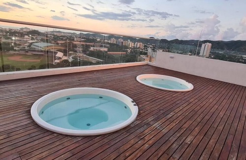 Comuna 4 Apartment | Altovento905, Magnifica Vista