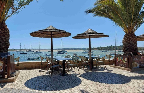 Alvor Apartment | Alvor center above the rooftops - T2, close to the lagoon and the sea