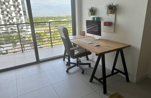 Doral Apartment | Always 5 stars apartment in Downtown Doral with fitness room, pool and fast WiFi