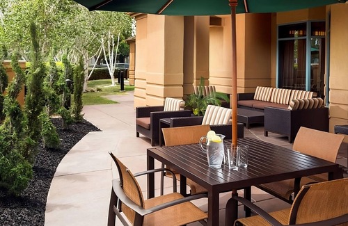 Pleasant Hill Hotel | Always a Great Idea To Unwind! Near Calypso Cabanas and Fox Creek Park
