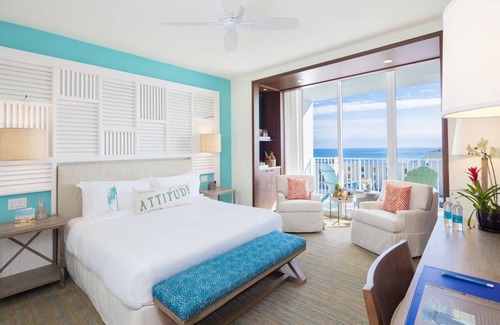 Hollywood Hotel | Always a Great Idea To Unwind! 4 Partial Ocean King Units, Pool, Beachfront!
